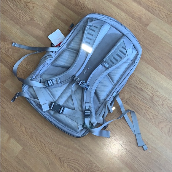 NWT The North Face Borealis Backpack - Picture 5 of 15